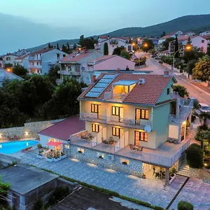 https://apartments-jasna-crikvenica.primorje-gorskikotar.com